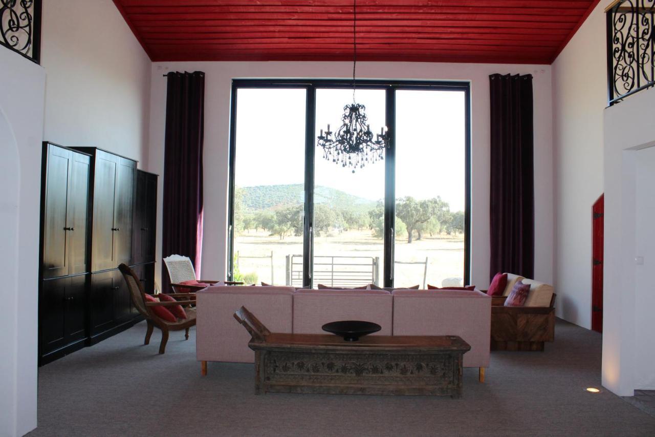 Herdade Dos Alfanges "The Barn" Viana do Alentejo Ngoại thất bức ảnh
