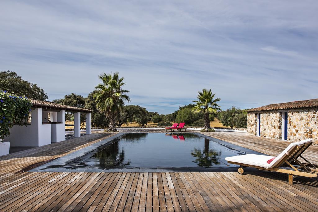 Herdade Dos Alfanges "The Barn" Viana do Alentejo Ngoại thất bức ảnh